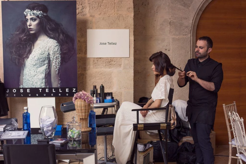 La importancia de consultar con el estilista o personal de estética de confianza para recibir orientación sobre los tratamientos en casa.